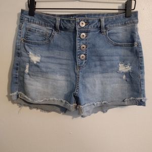 No boundaries high rise shorts Size 13